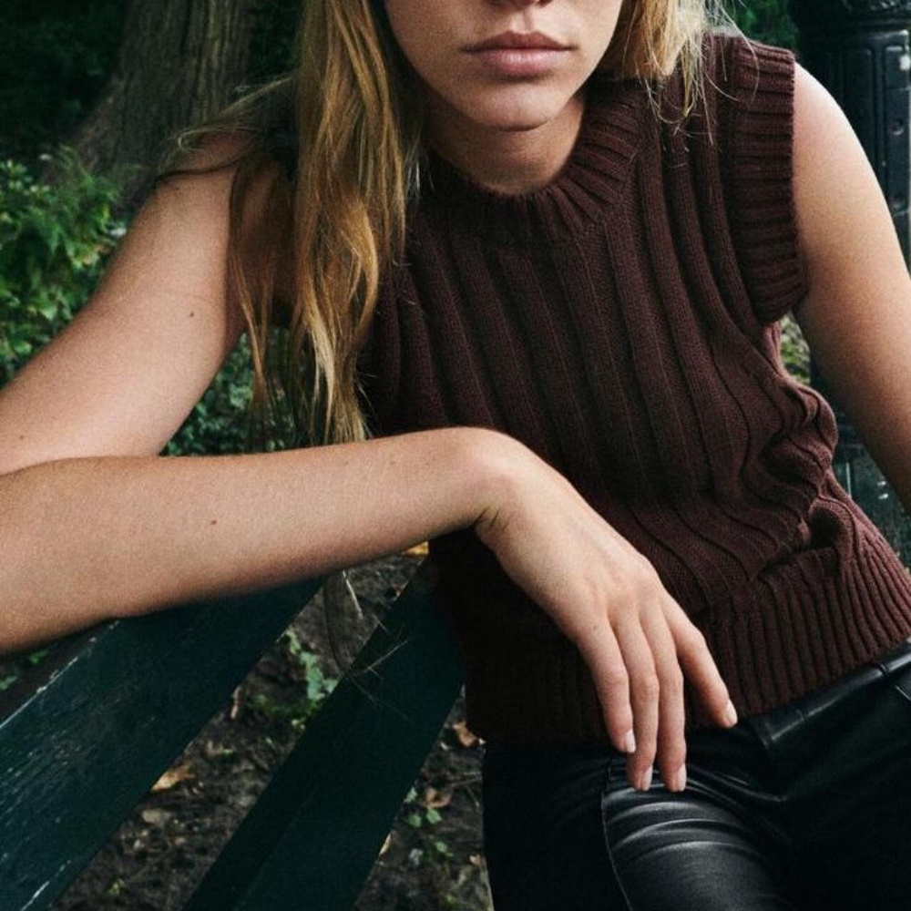 Zara Ribbed Knit Vest